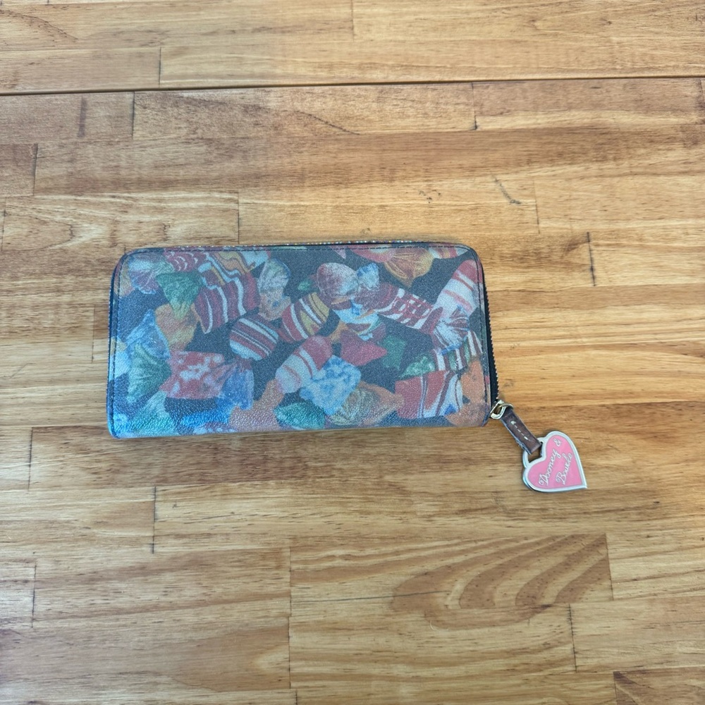 COPY - Vintage Dooney & Bourke Candy Printed Embossed Leather Zip Wallet